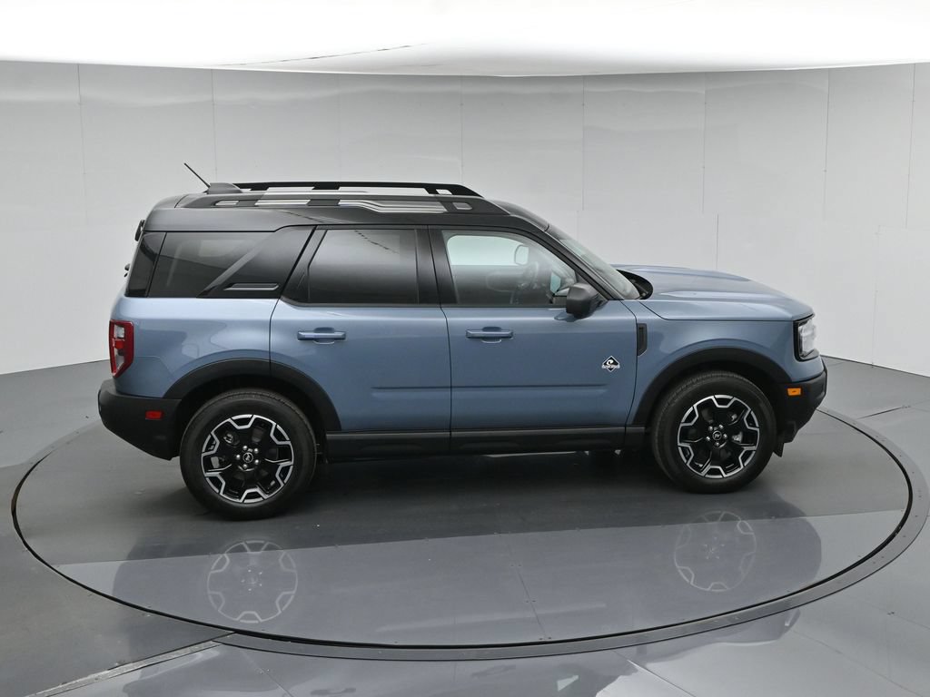 Used 2025 Ford Bronco Sport Outer Banks w/ Outer Banks Tech Package+ AWD/4WD image 42