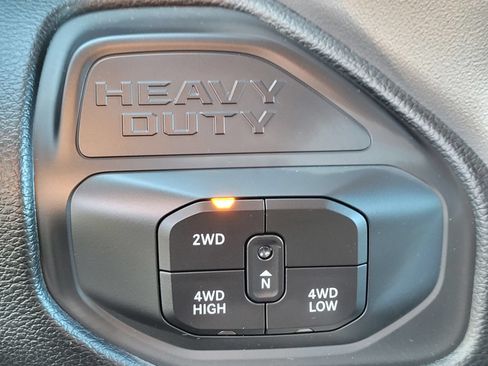 New 2026 RAM 2500 Big Horn AWD/4WD image 17