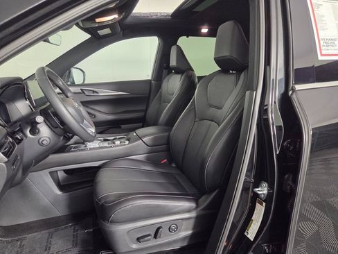 Used 2025 INFINITI QX60 Luxe w/ Black Edition AWD/4WD image 9