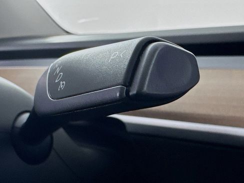 Used 2021 Tesla Model Y Performance image 21