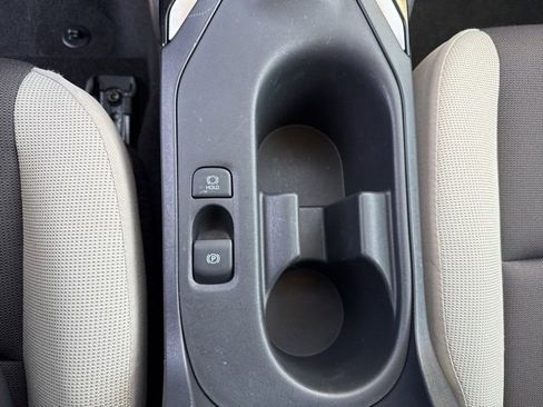 Used 2025 Toyota Corolla LE image 23