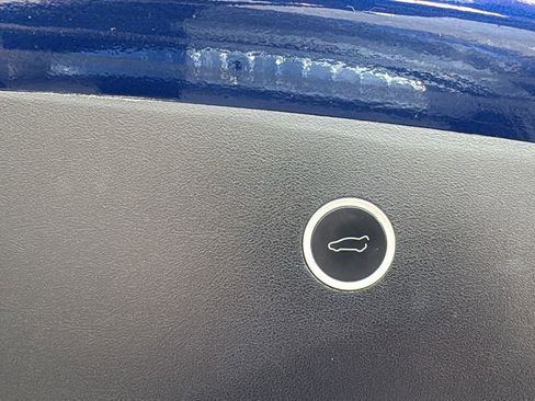 Used 2018 Tesla Model X 75D image 27