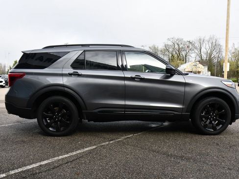 Used 2023 Ford Explorer ST-Line AWD/4WD image 7