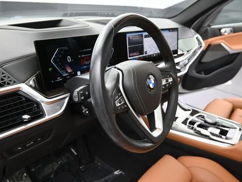Used 2024 BMW X5 xDrive40i w/ Premium Package AWD/4WD image 18