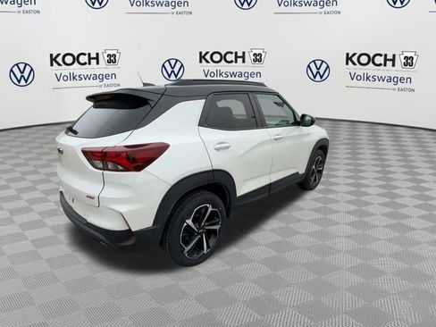 Used 2021 Chevrolet TrailBlazer RS w/ Sun and Liftgate Package image 9