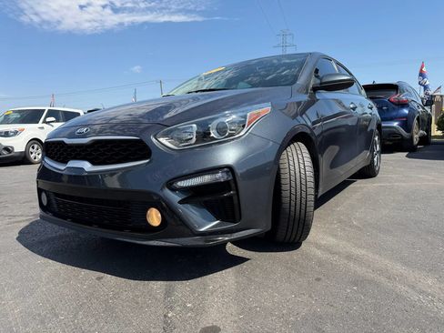 Used 2020 Kia Forte LXS FWD image 6