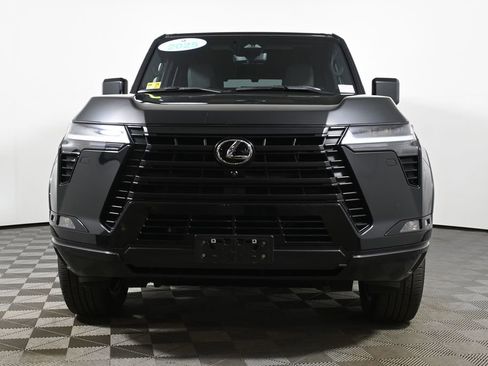Used 2025 Lexus GX 550 w/ Accessory Package (2T) AWD/4WD image 10