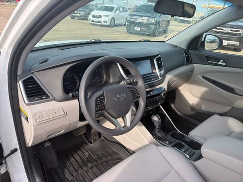 Used 2018 Hyundai Tucson SEL FWD image 10