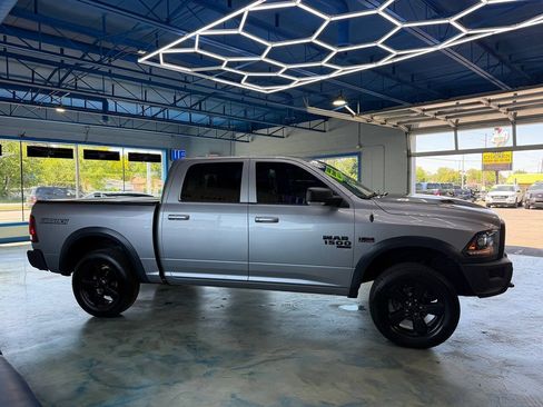 Used 2019 RAM 1500 Warlock AWD/4WD image 8