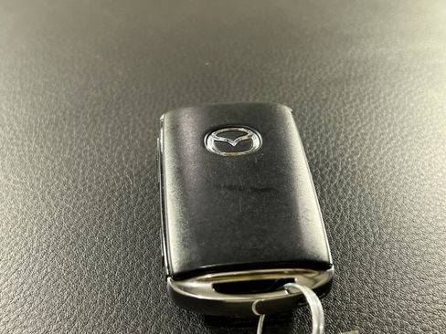 Used 2024 MAZDA MAZDA3 s image 29