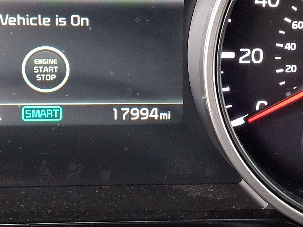 Certified 2024 Kia Carnival EX FWD image 25