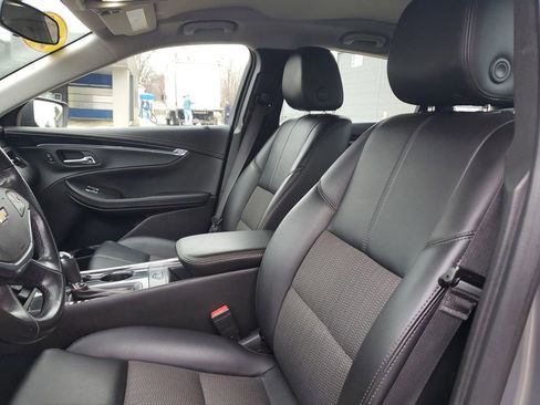 Used 2018 Chevrolet Impala LT image 13