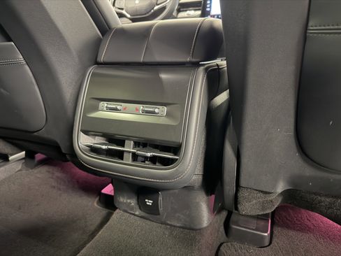 Used 2024 Lincoln Nautilus Reserve w/ Equipment Group 202A image 30