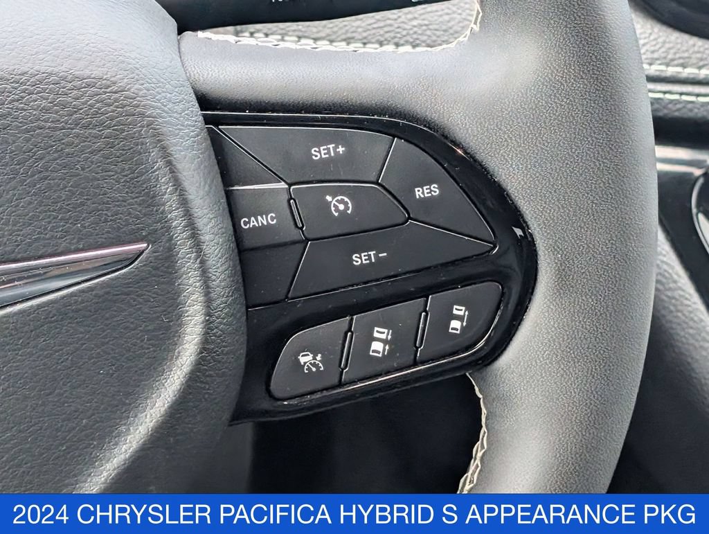 Used 2024 Chrysler Pacifica Limited FWD image 20