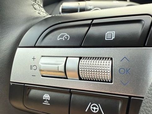 Used 2025 Hyundai Tucson Limited image 51