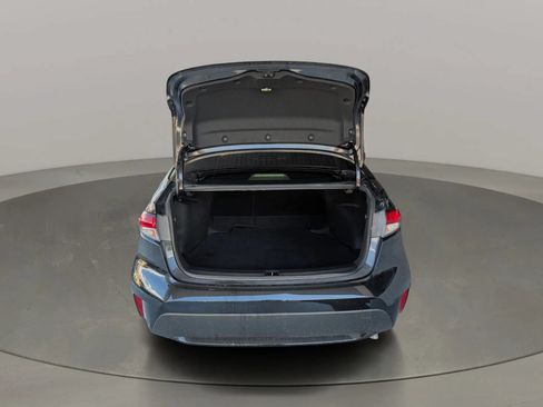 Used 2020 Toyota Corolla LE FWD image 14