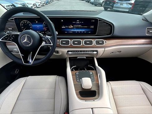 New 2025 Mercedes-Benz GLE 350 4MATIC image 4