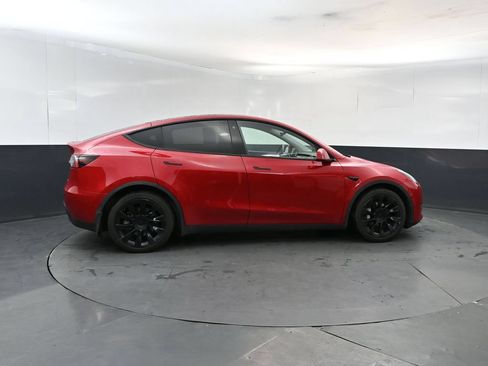 Used 2021 Tesla Model Y Long Range AWD/4WD image 6
