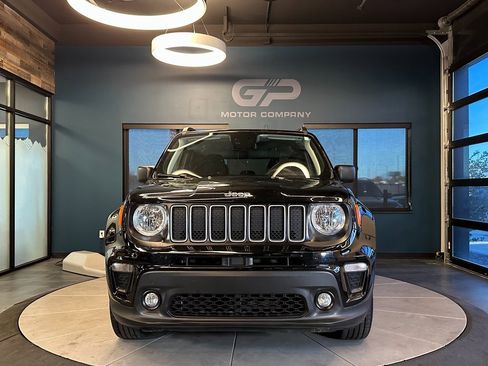 Used 2022 Jeep Renegade Latitude w/ Convenience Group image 8