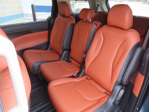 New 2026 Kia Carnival SX image 26