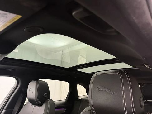 Used 2025 Jaguar F-PACE R-Dynamic S AWD/4WD image 9