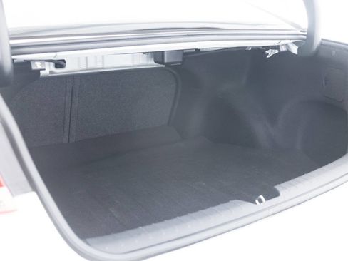 Used 2020 Kia Optima LX image 39