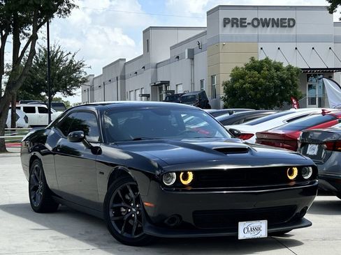 Used 2023 Dodge Challenger R/T w/ Blacktop Package RWD image 2