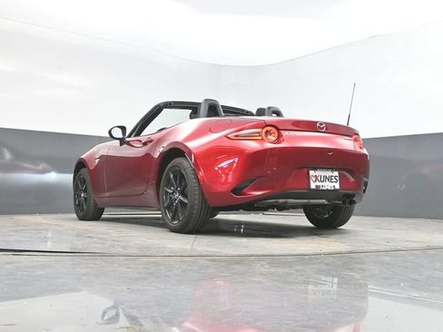 Used 2025 MAZDA MX-5 Miata Sport RWD image 46