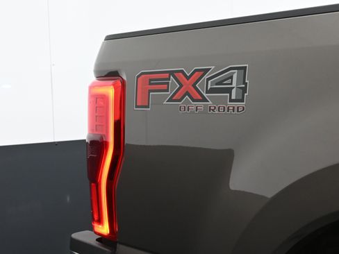 Used 2019 Ford F250 Lariat w/ Lariat Ultimate Package image 45