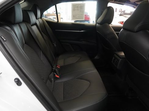 Used 2021 Toyota Camry XSE image 28