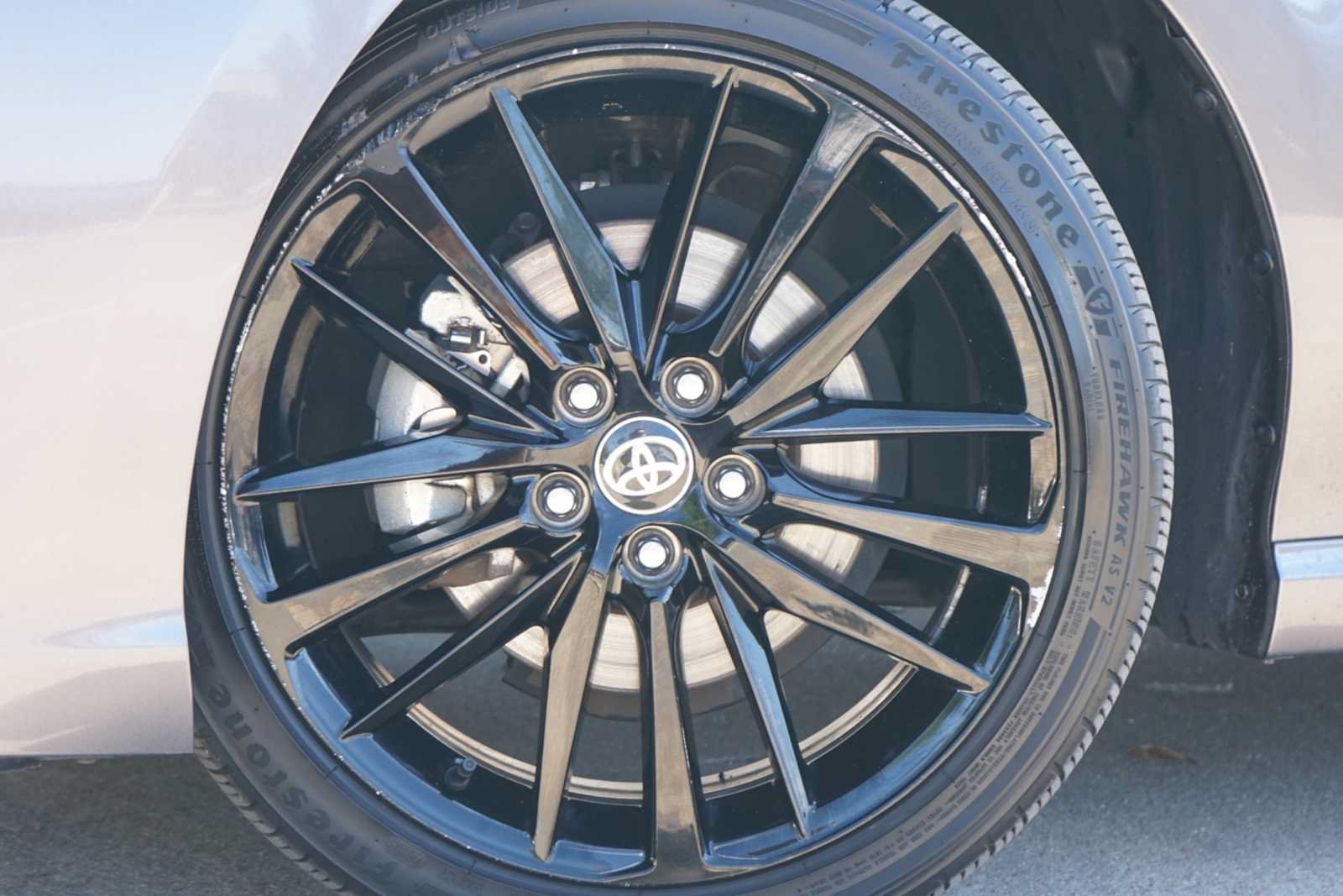 Used 2024 Toyota Camry XSE FWD image 2