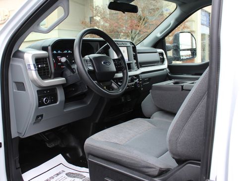 Used 2024 Ford F350 XLT w/ FX4 Off-Road Package image 20
