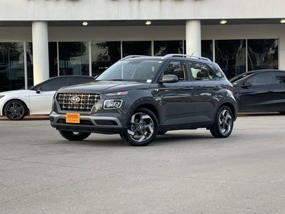 Used 2025 Hyundai Venue SEL