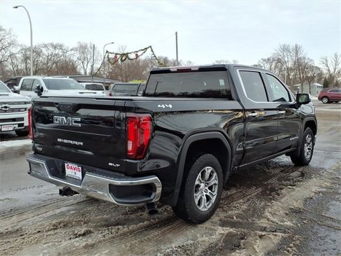 Used 2022 GMC Sierra 1500 SLT w/ SLT Convenience Package image 3