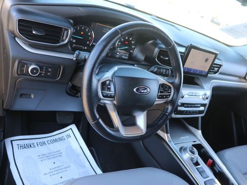 Used 2021 Ford Explorer XLT w/ Equipment Group 202A image 15