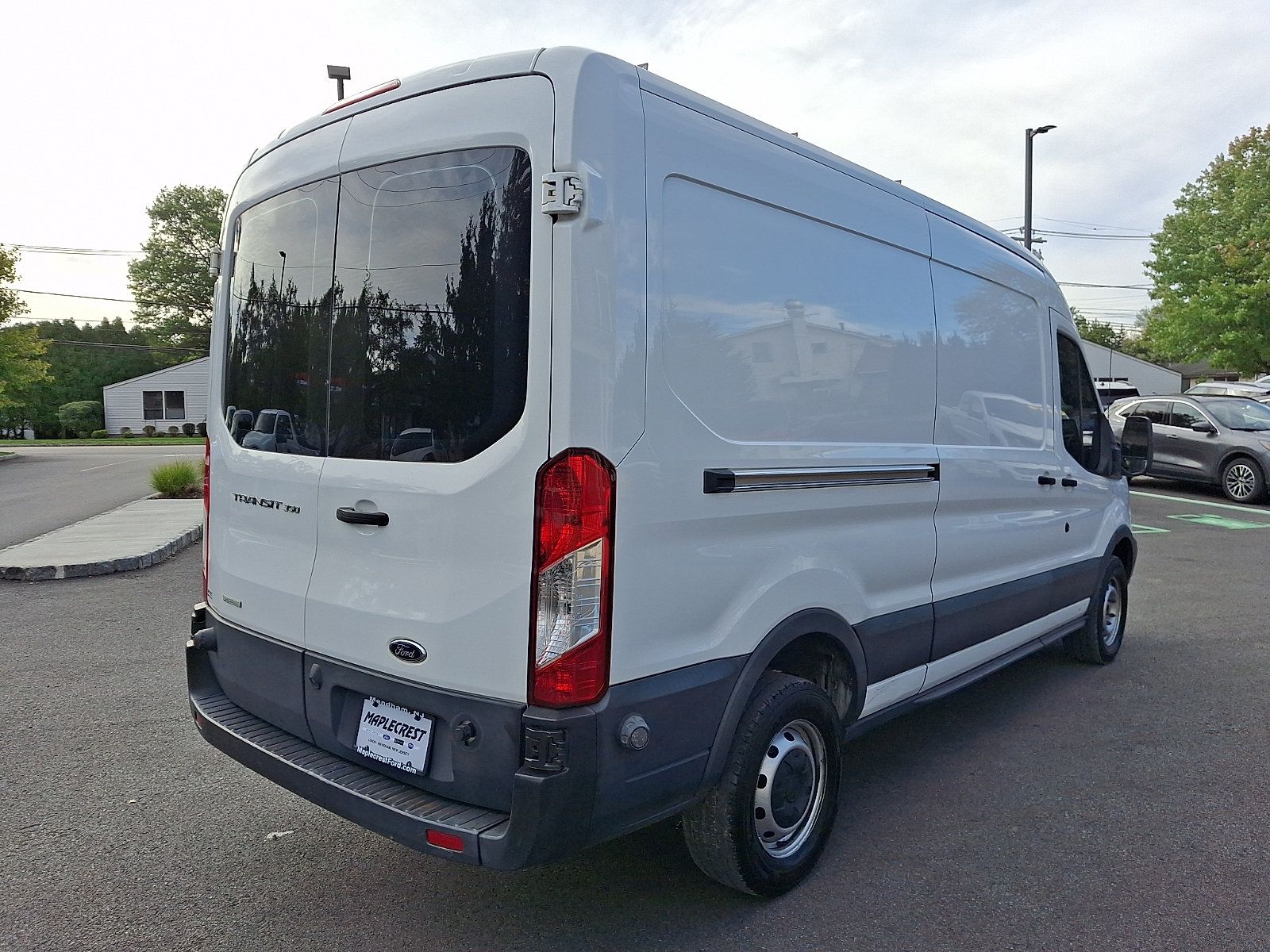 Used 2016 Ford Transit 350 148 Medium Roof w/ Interior Upgrade Package RWD image 5