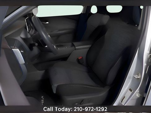 Used 2023 Nissan Rogue SV FWD image 13