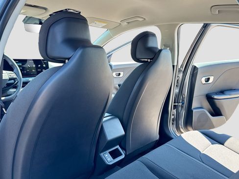 New 2026 Kia K4 FWD image 6