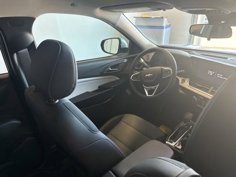 New 2026 Chevrolet Trax LT w/ Driver Confidence Package image 27