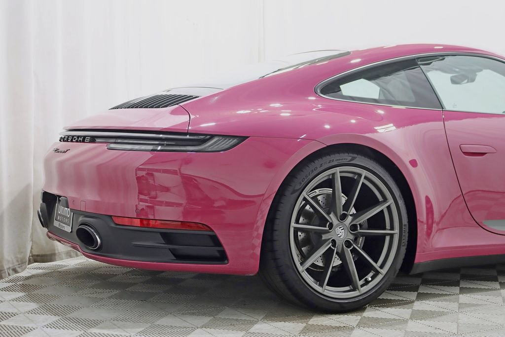 Used 2024 Porsche 911 Carrera T RWD image 10