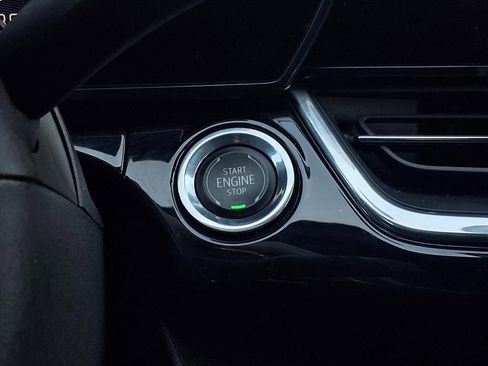 Used 2024 Chevrolet Trax RS w/ Driver Confidence Package image 21