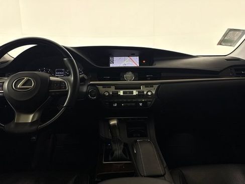 Used 2018 Lexus ES 350 w/ Luxury Package w/Wood Trim FWD image 33