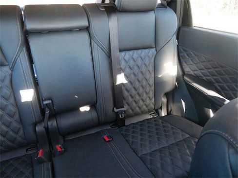 Used 2025 Mitsubishi Outlander SEL image 15