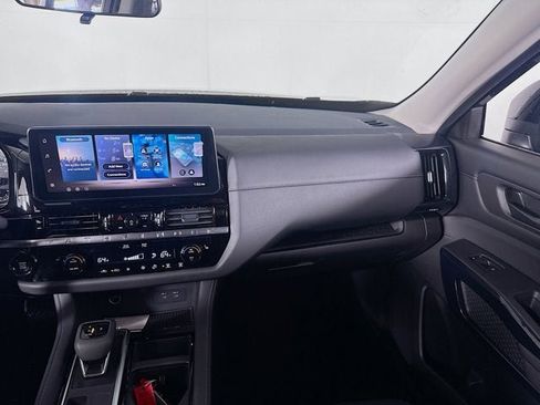 New 2026 Nissan Pathfinder SV image 19