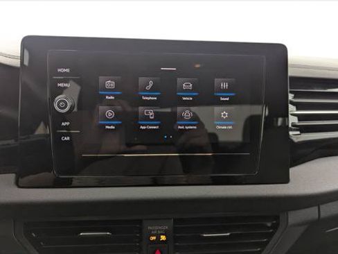 Used 2025 Volkswagen Jetta Sport FWD image 27