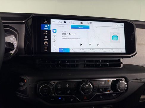 Certified 2025 Jeep Wrangler Unlimited Sahara image 18