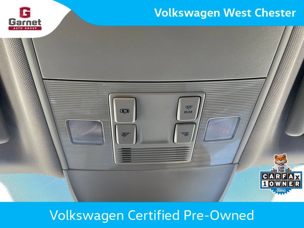 Certified 2025 Volkswagen Taos SE AWD/4WD image 25