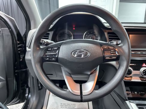 Used 2019 Hyundai Elantra SE w/ Cargo Package image 20