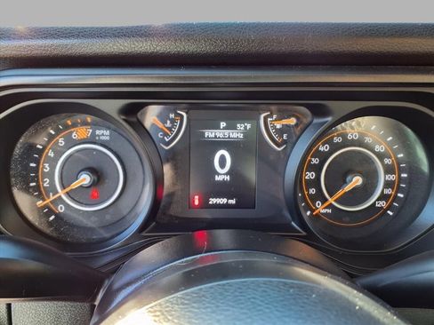 Used 2025 Jeep Wrangler Sport S image 15