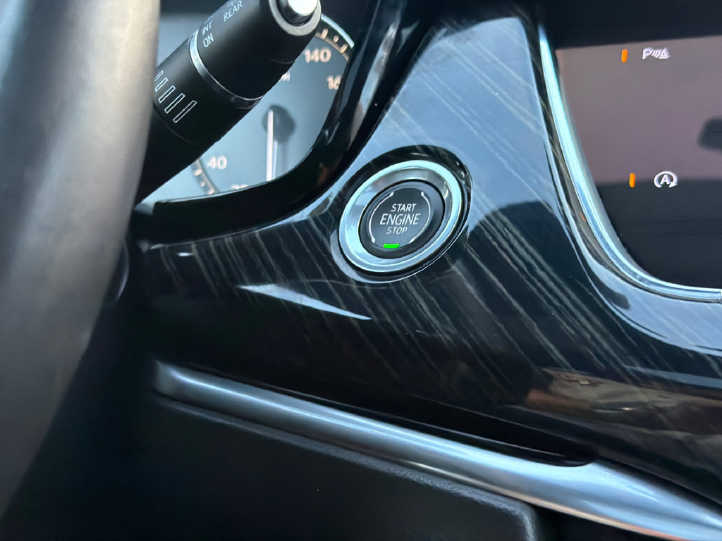 Used 2023 Cadillac XT6 Premium Luxury AWD/4WD image 28